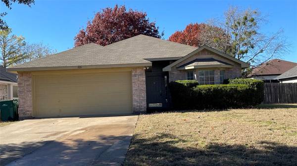 826 Johnston Lane, Cedar Hill, TX 75104