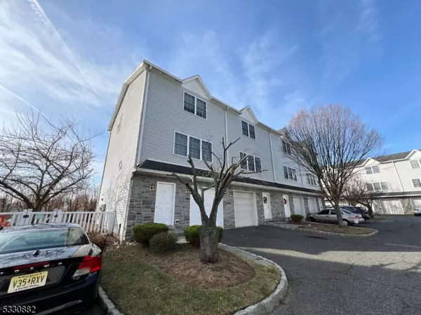 124 Home Pl #9, Lodi Boro, NJ 07644