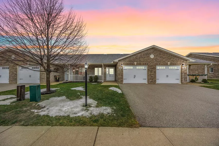 39 Clover CRES, Wasaga Beach, ON L9Z 0G4