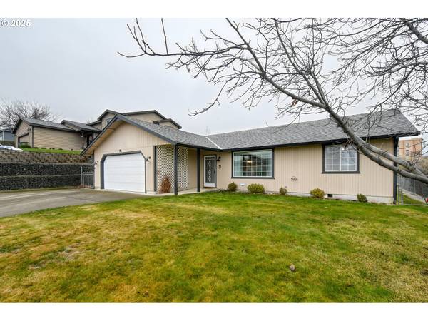 6 SE KIRK AVE, Pendleton, OR 97801