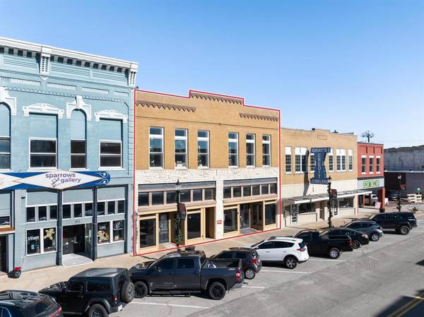 Denison, TX 75020,507 - 509 W Main Street