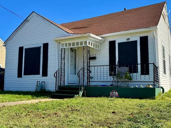 604 N Washington Street, Farmersville, TX 75442