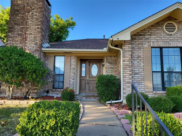 2325 Bent Bow Drive, Garland, TX 75044