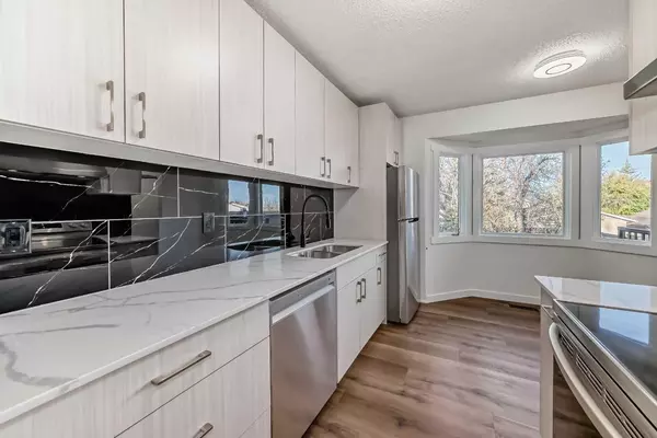 Calgary, AB T3K 1L1,56 Bedford CIR Northeast