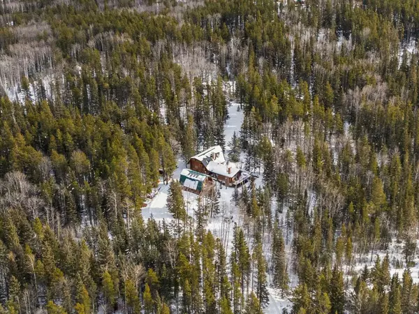 Bragg Creek, AB T0L 0K0,64 Breezewood Bay