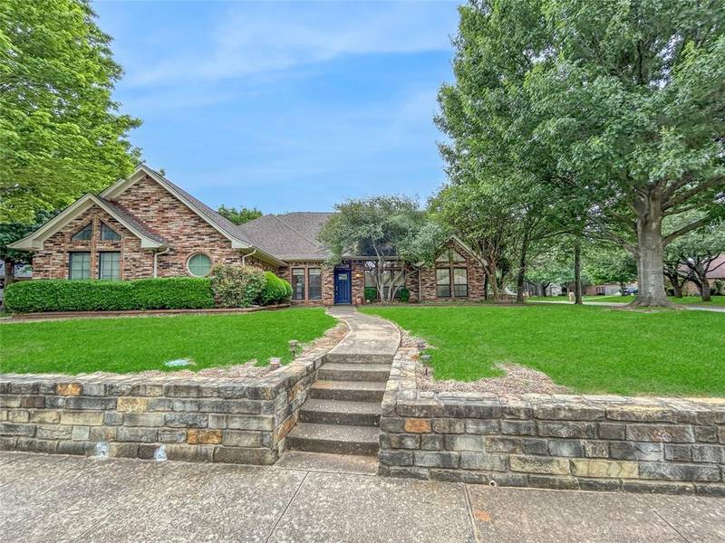 500 Lincoln Drive, Arlington, TX 76006