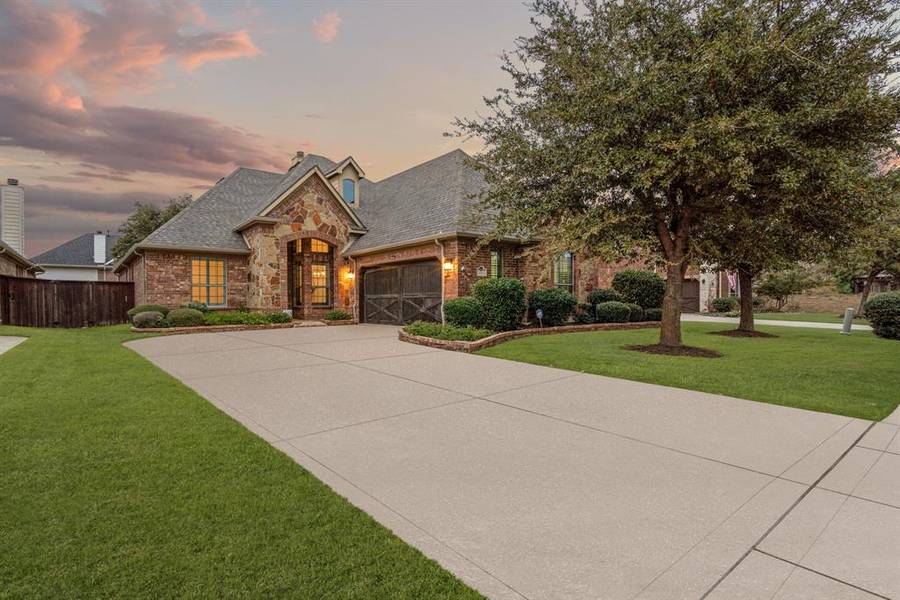 427 Crystal Glen Drive, Keller, TX 76248