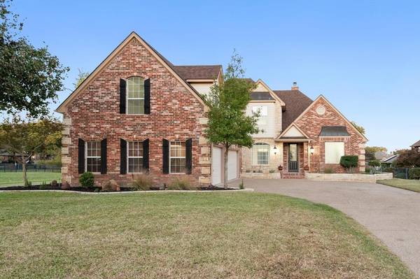 Azle, TX 76020,352 Leeward Circle