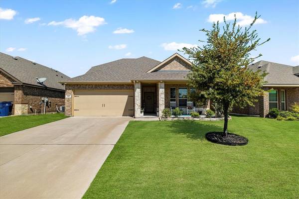 457 Silverstone Drive, Waxahachie, TX 75165