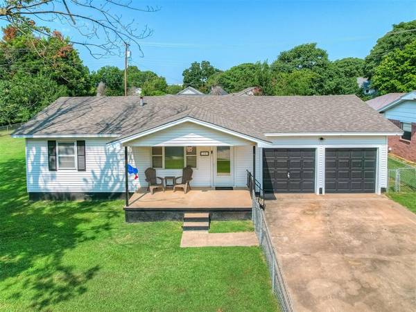 214 S Ruth Avenue, Shawnee, OK 74801