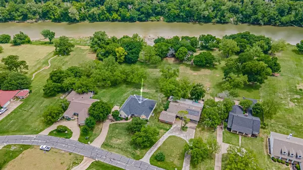 Granbury, TX 76049,9008 Ravenswood Road