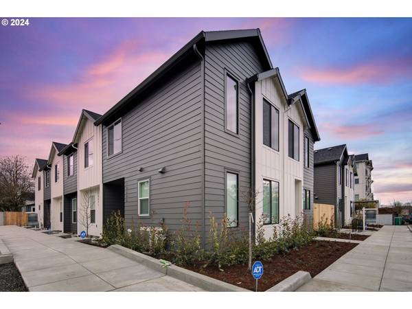 10691 NE WYGANT ST #3, Portland, OR 97220