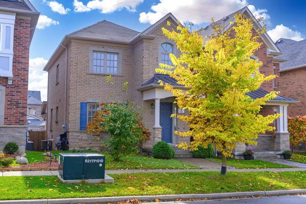 213 Paradelle DR,  Richmond Hill,  ON L4E 1B8