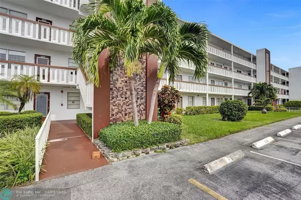 Deerfield Beach, FL 33442,2052 Harwood E  #2052