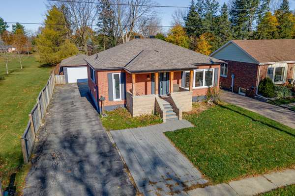 74 Strabane AVE, Barrie, ON L4M 2A2