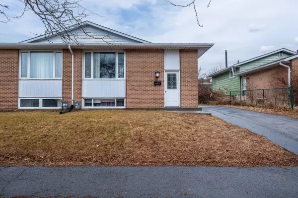 Kingston, ON K7M 6L5,155 Calderwood DR