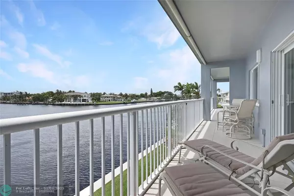 Pompano Beach, FL 33062,1201 S Riverside Dr  #307