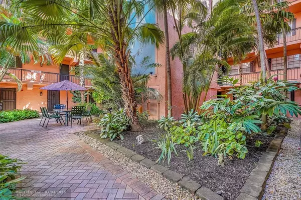 Fort Lauderdale, FL 33311,650 Tennis Club Dr  #305