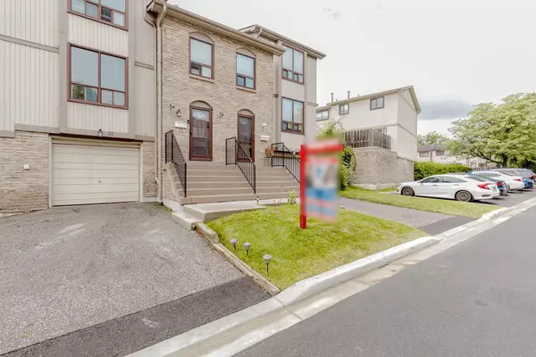 Peel, ON L6S 3K2,82 Guildford CRES #82