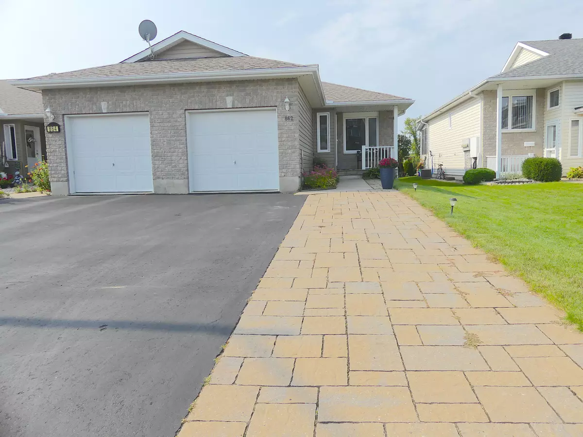 Renfrew, ON K7V 4K9,862 Eighth ST