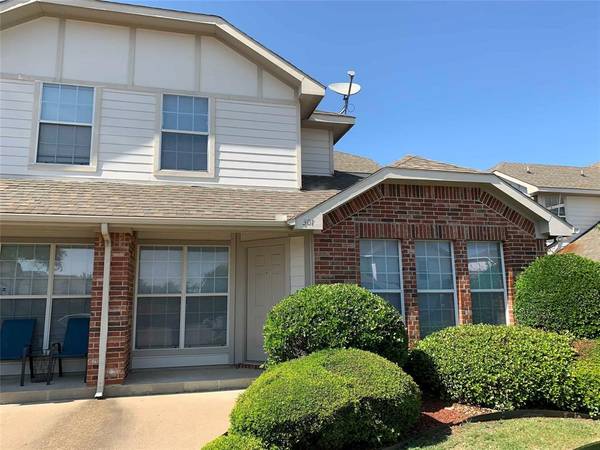 611 Oriole Boulevard #301, Duncanville, TX 75116