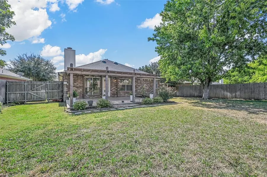 3313 Scenic Glen Drive, Mansfield, TX 76063