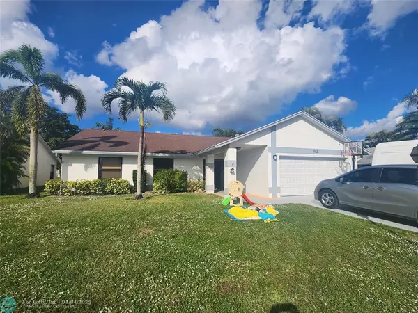 9621 Triton Ct, Boca Raton, FL 33434