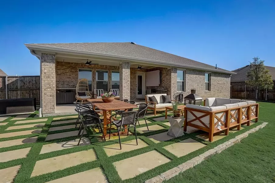 315 Duke Court, Fate, TX 75189