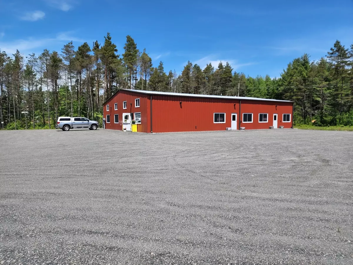 Lake Of Bays, ON P0A 1H0,25754 35 Highway N RD S #Unit 2