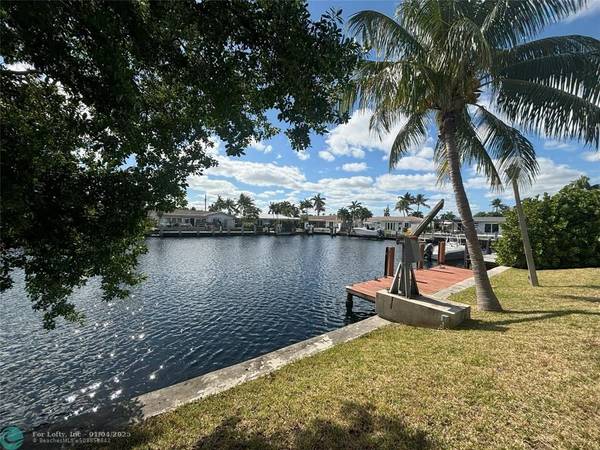 Pompano Beach, FL 33060,1860 SE 5th Ct