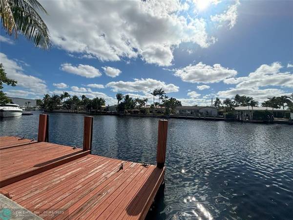 Pompano Beach, FL 33060,1860 SE 5th Ct