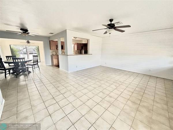 Pompano Beach, FL 33060,1860 SE 5th Ct