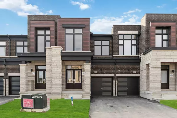 33 Kinloss ST, Vaughan, ON L4H 3N5