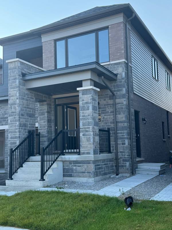 140 Nottingham RD #1, Barrie, ON L9J 0L7