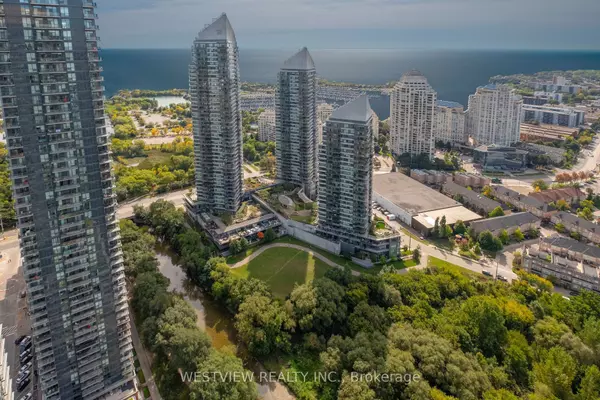 Toronto W06, ON M8V 0E5,36 Park Lawn RD #4102