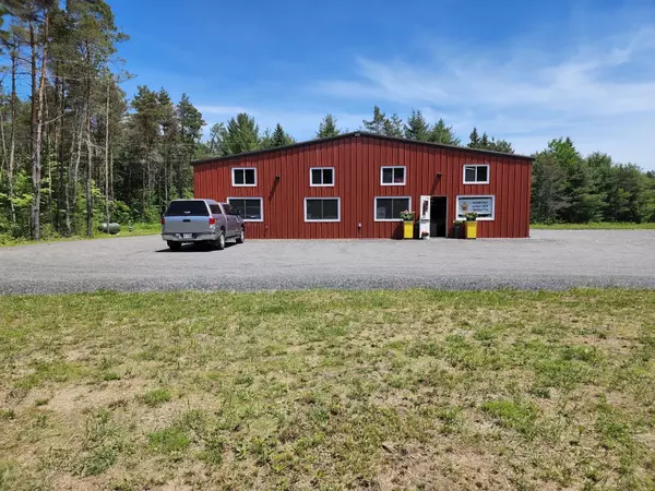 Lake Of Bays, ON P0A 1H0,25754 35 Highway N RD S #Unit 2