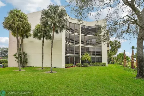 Boca Raton, FL 33433,5651 Camino Del Sol  #103