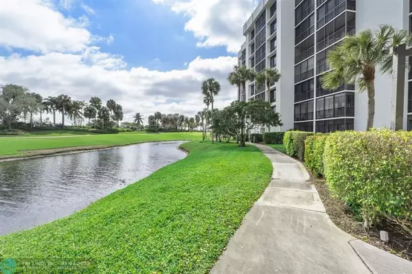 Boca Raton, FL 33434,6797 Willow Wood Drive  #6036