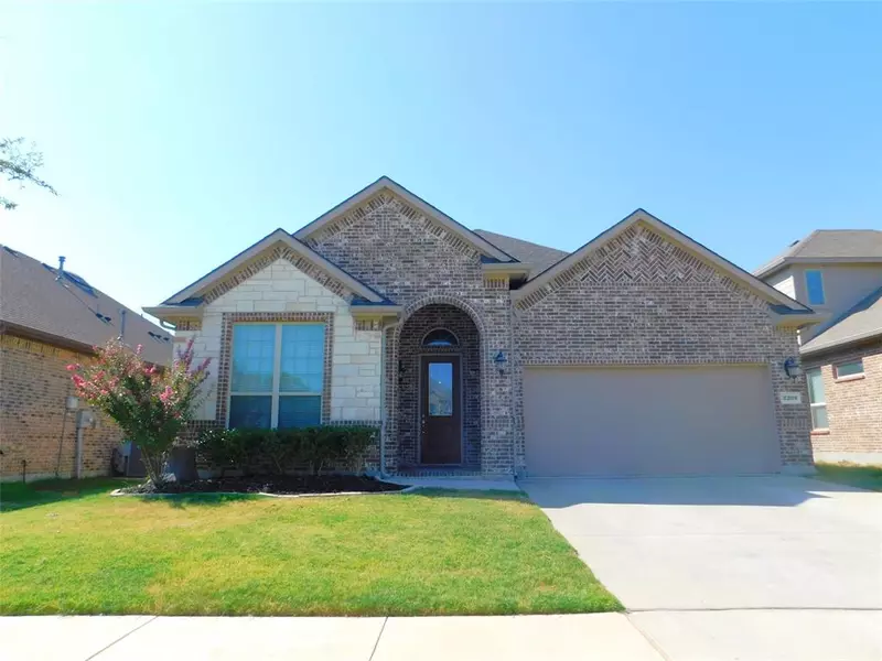 2208 Skysail Lane, Denton, TX 76210