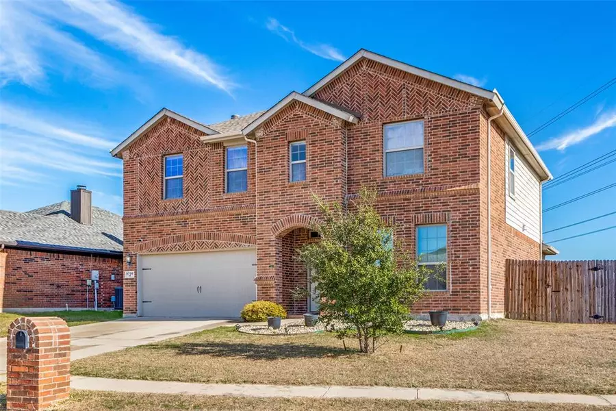 9700 Dominion Drive, Fort Worth, TX 76131