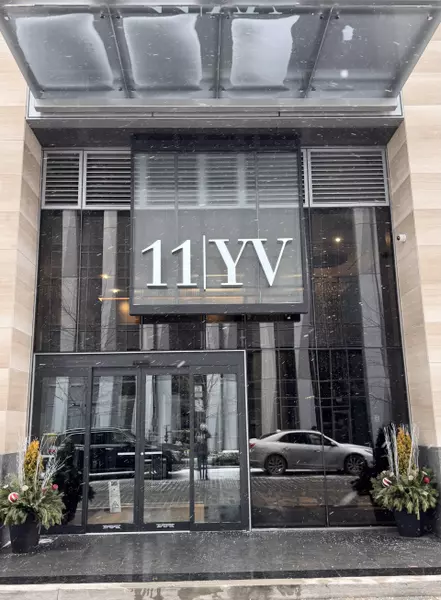 11 Yorkville AVE #1907, Toronto C02, ON M4W 1L2