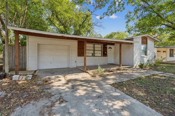 1415 Swiss Street, Arlington, TX 76010