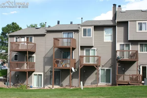 Colorado Springs, CO 80918,5526 Dunbar CT