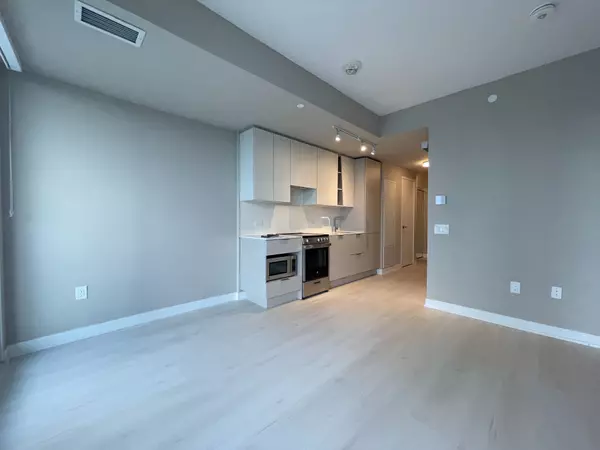 Mississauga, ON L5B 0M3,3900 Confederation Pkwy #2307