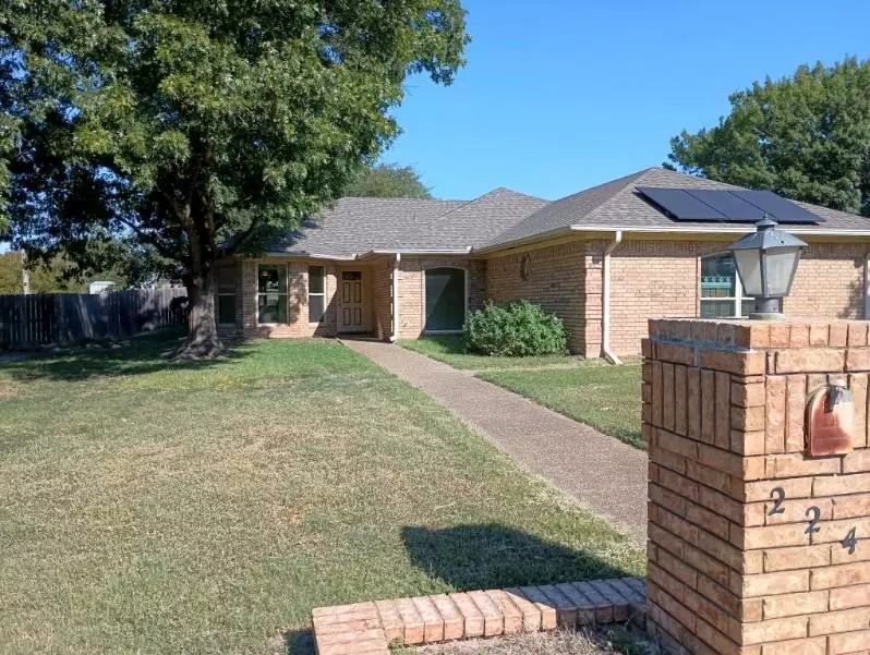 Hewitt, TX 76643,224 Crescent Drive