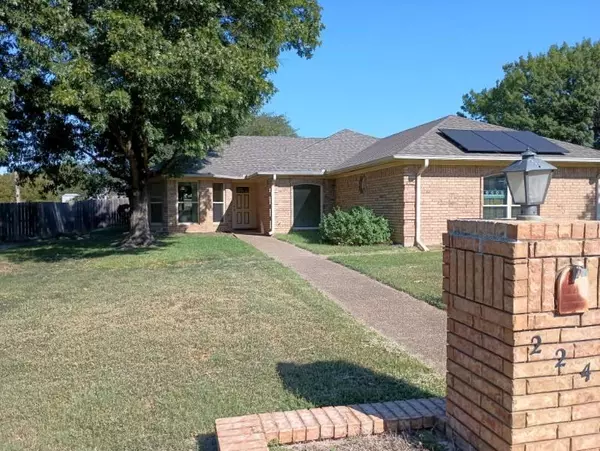 224 Crescent Drive, Hewitt, TX 76643