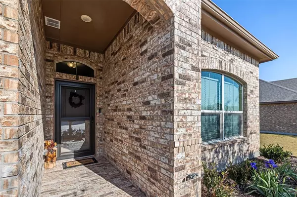 516 Smart Strike Trail, Granbury, TX 76049