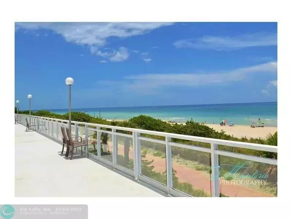 Miami Beach, FL 33141,7135 Collins Ave  #935