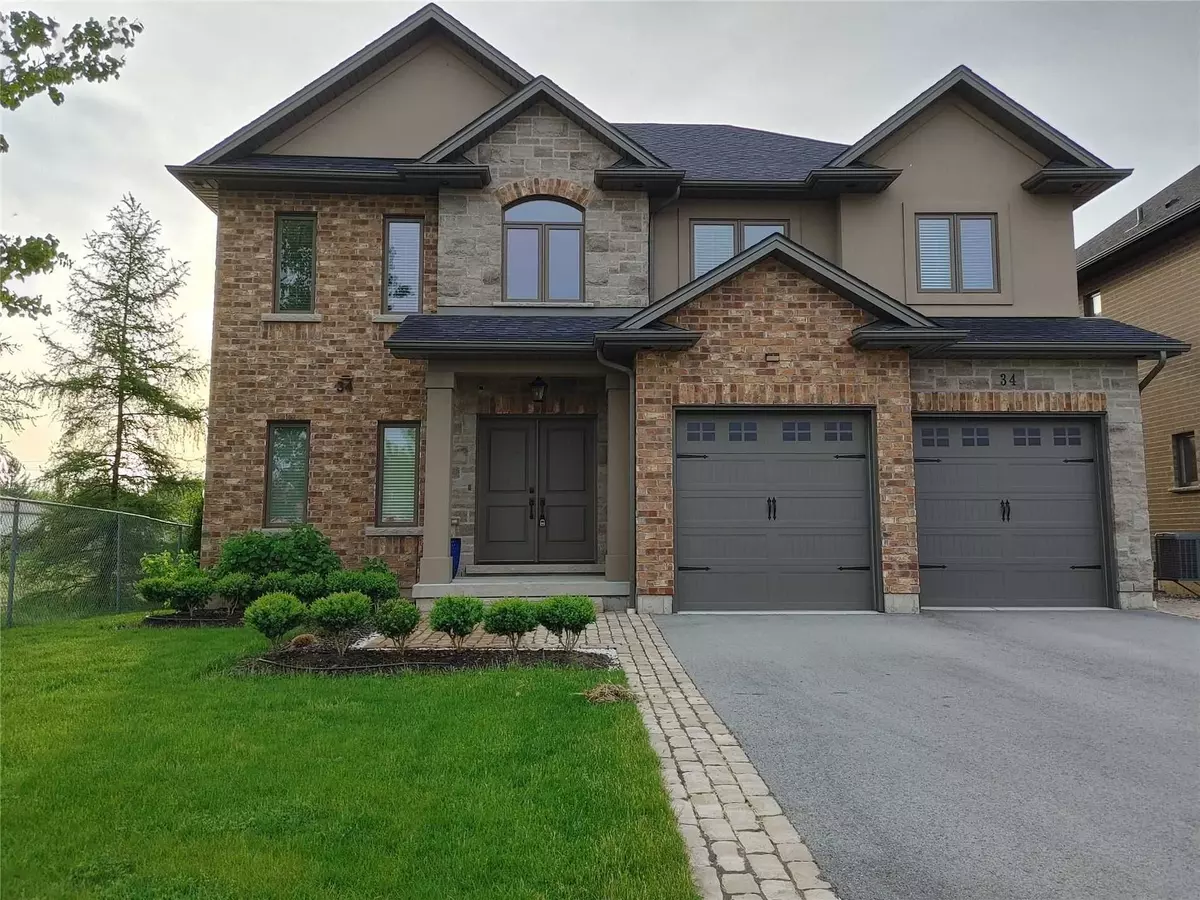 Welland, ON L3C 0C2,34 Forest Ridge CT