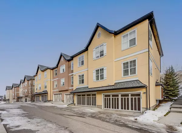 Calgary, AB T3M 1Z3,125 Cranbrook Villas Southeast